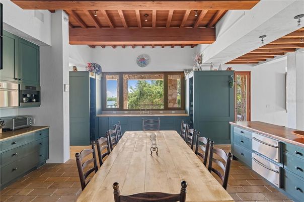 Dining room, Interior, Kitchen, Wooden Beams, Wooden Ceilings