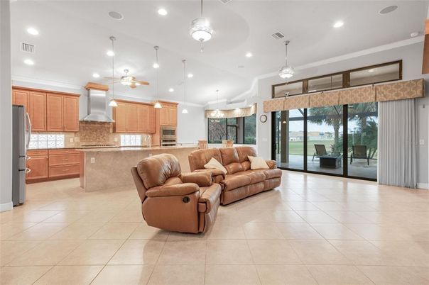 Interior, Kitchen, Living room, Pendant Lights, Recessed Lighting, Stainless Steel Appliances