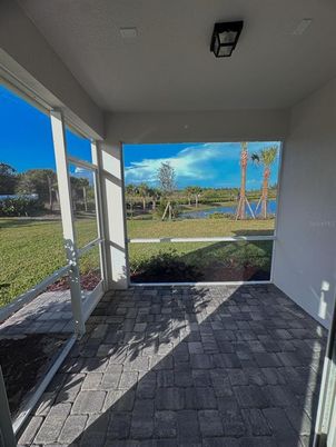Interior, Sun Room, Water