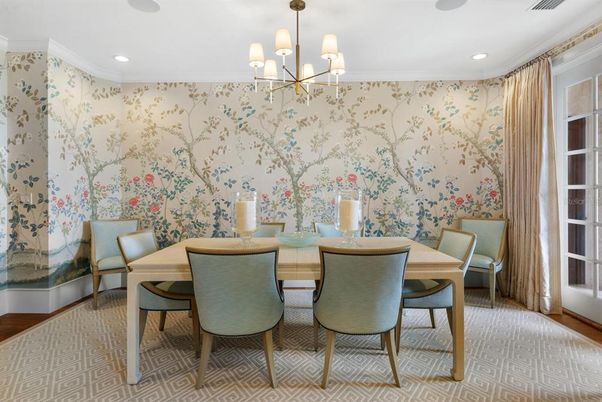 Chandelier, Dining room, Interior, Recessed Lighting, Wood Texture Flooring