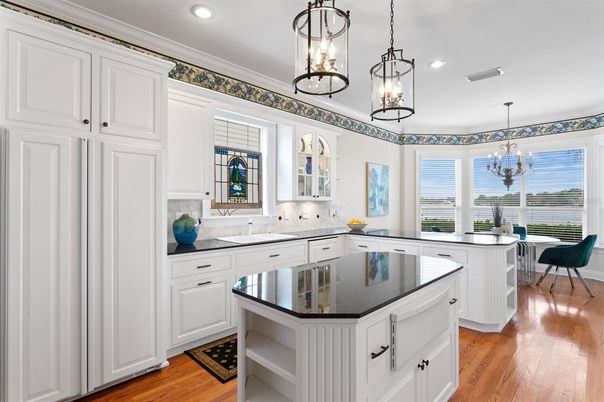 Chandelier, Dining room, Interior, Kitchen, Pendant Lights, Recessed Lighting, Wood Texture Flooring