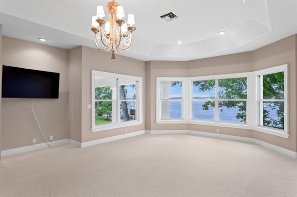 Chandelier, Empty room, Interior, Recessed Lighting, Water