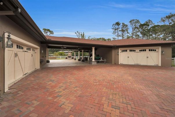Detached Garage, Exterior