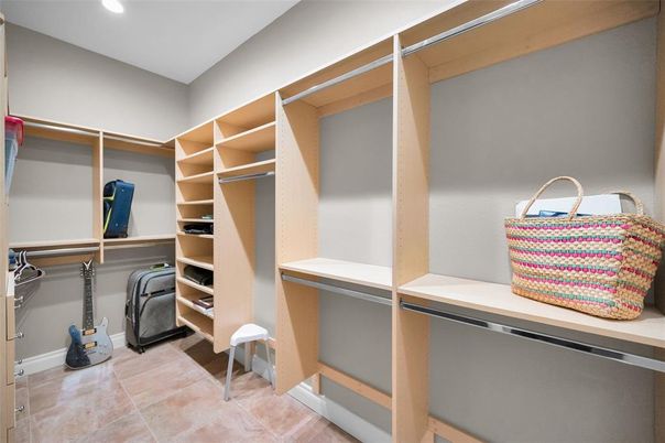 Interior, Recessed Lighting, Walk-in Closets