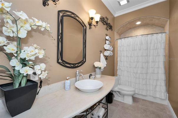 Bathroom, Interior, Recessed Lighting