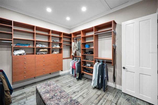 Interior, Recessed Lighting, Walk-in Closets, Wood Texture Flooring