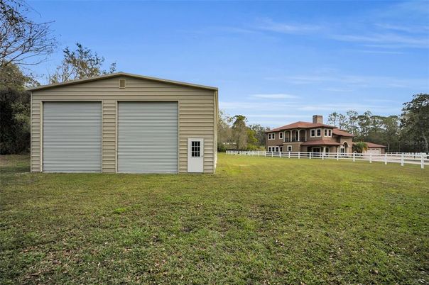 Backyard, Detached Garage, Exterior