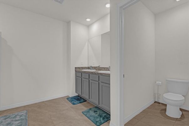 Bathroom, Interior, Recessed Lighting