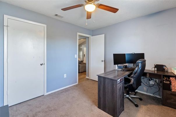 Home Office, Interior