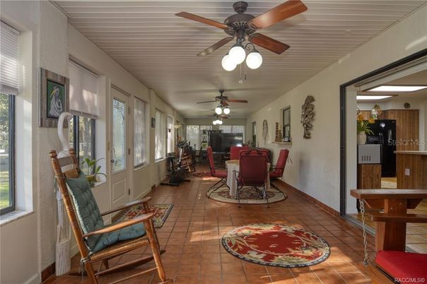Dining room, Interior