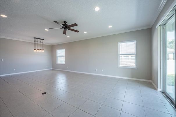 Empty room, Interior, Recessed Lighting