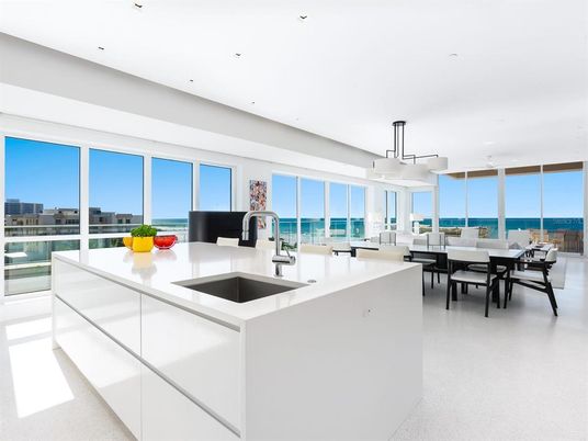 Dining room, Interior, Kitchen, Pendant Lights, Recessed Lighting, Water