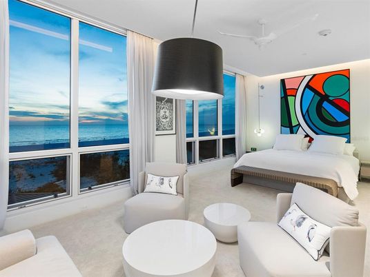Bedroom, Interior, Water