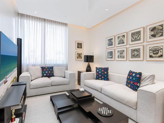 Interior, Living room, Recessed Lighting, Water