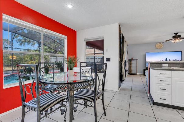 Dining room, Interior, Recessed Lighting