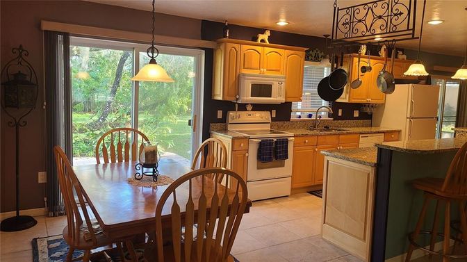 Dining room, Interior, Kitchen, Pendant Lights, Recessed Lighting