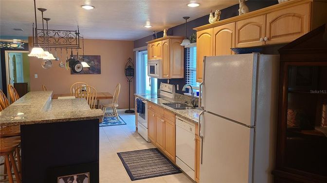 Dining room, Interior, Kitchen, Pendant Lights, Recessed Lighting