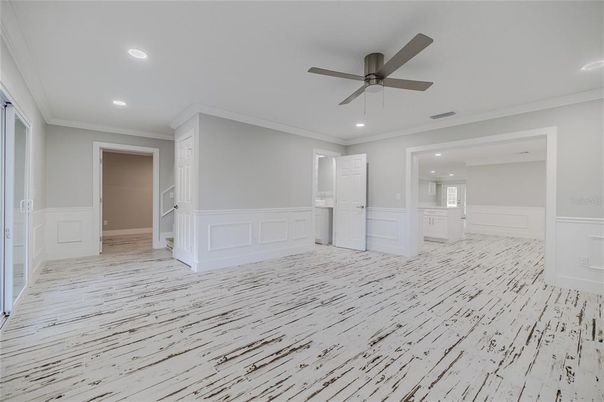 Empty room, Interior, Recessed Lighting, Wood Texture Flooring