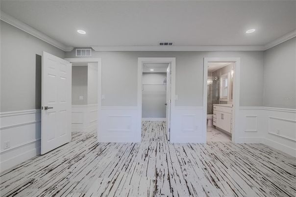 Bathroom, Empty room, Interior, Recessed Lighting