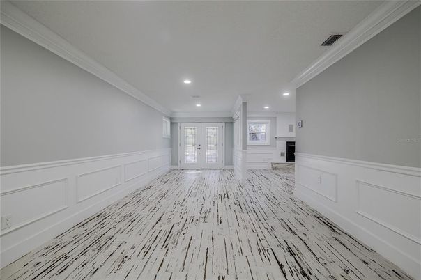 Empty room, Interior, Recessed Lighting, Wood Texture Flooring