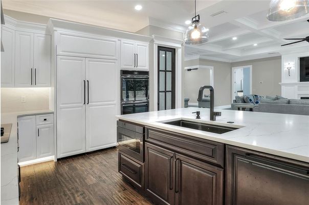 Interior, Kitchen, Pendant Lights, Recessed Lighting, Wood Texture Flooring