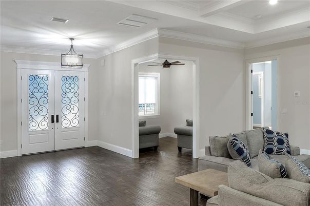 Interior, Living room, Pendant Lights, Recessed Lighting, Wood Texture Flooring