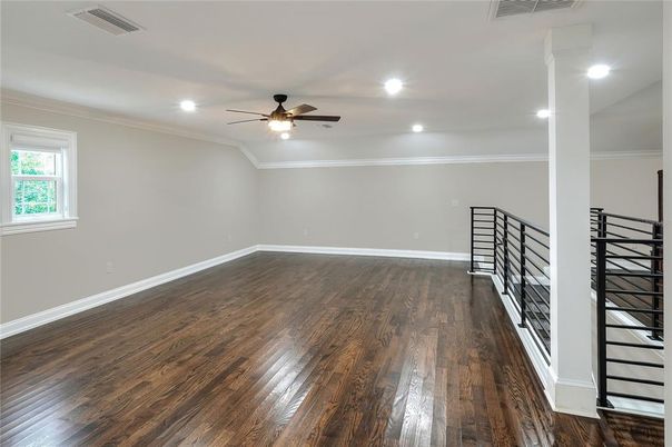 Empty room, Interior, Recessed Lighting, Wood Texture Flooring