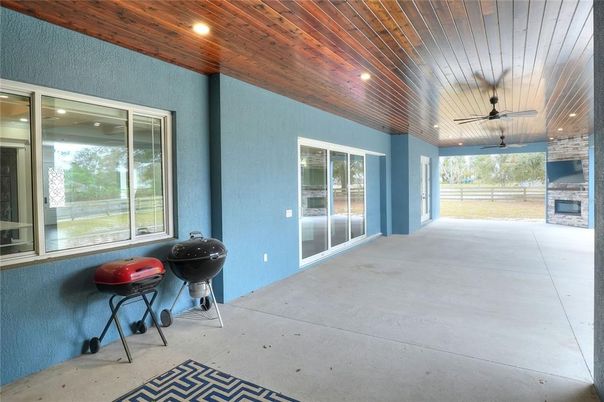 Fireplace, Interior, Recessed Lighting