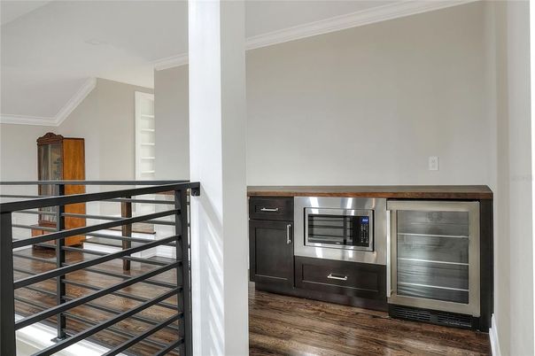 Interior, Stainless Steel Appliances, Wood Texture Flooring