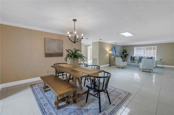 Chandelier, Dining room, Interior, Living room