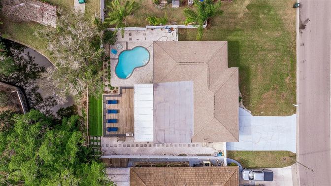Exterior, Drone