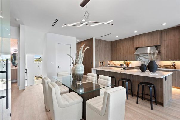 Dining room, Interior, Kitchen, Pendant Lights, Recessed Lighting, Wood Texture Flooring