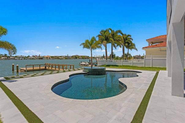 Exterior, Lake, Pool, Water