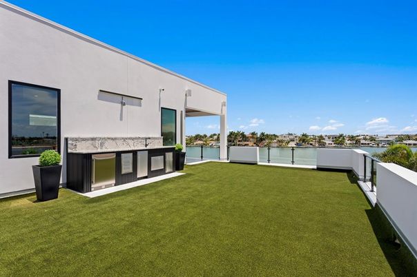 Backyard, Exterior, Water