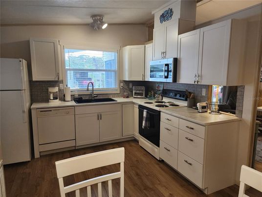 Interior, Kitchen, Wood Texture Flooring