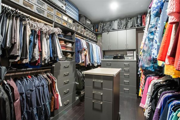 Interior, Recessed Lighting, Walk-in Closets, Wood Texture Flooring