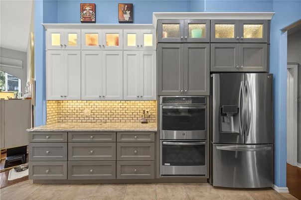 Interior, Kitchen, Stainless Steel Appliances