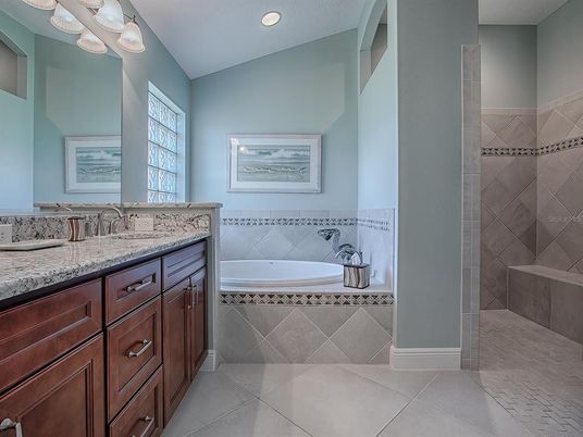 Bathroom, Interior, Recessed Lighting