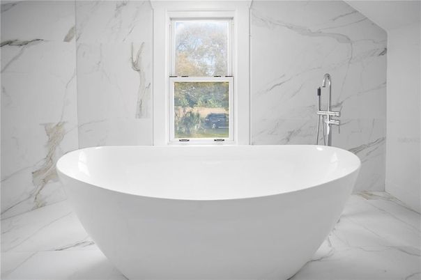 Bathroom, Free Standing Baths, Interior, Marble, Marble Walls