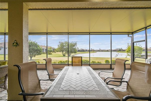 Interior, Sun Room, Water