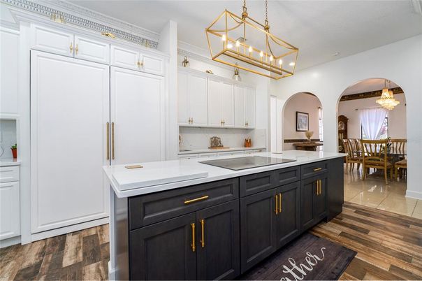 Chandelier, Dining room, Interior, Kitchen, Pendant Lights, Wood Texture Flooring