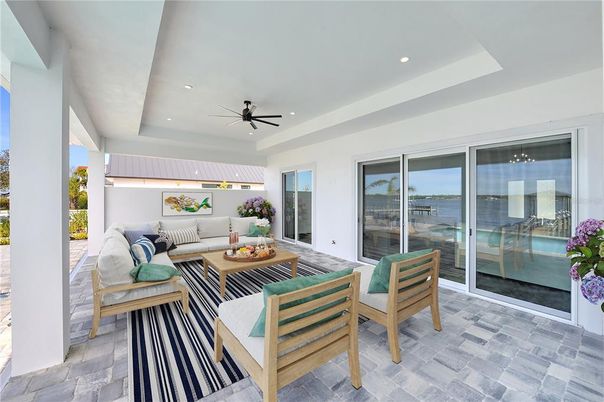 Interior, Living room, Recessed Lighting, Water