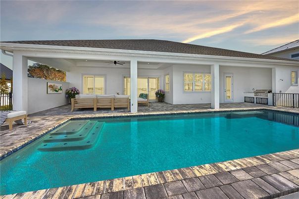 Exterior, Pool