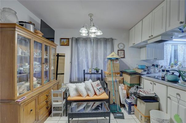 Chandelier, Interior, Kitchen