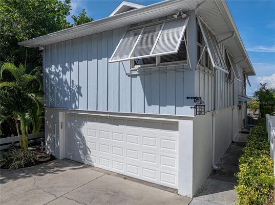 Detached Garage, Exterior