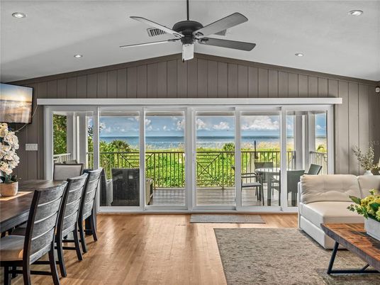 Dining room, Interior, Recessed Lighting, Water, Wood Texture Flooring