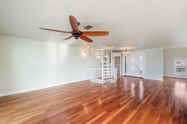 Chandelier, Empty room, Interior, Wood Texture Flooring