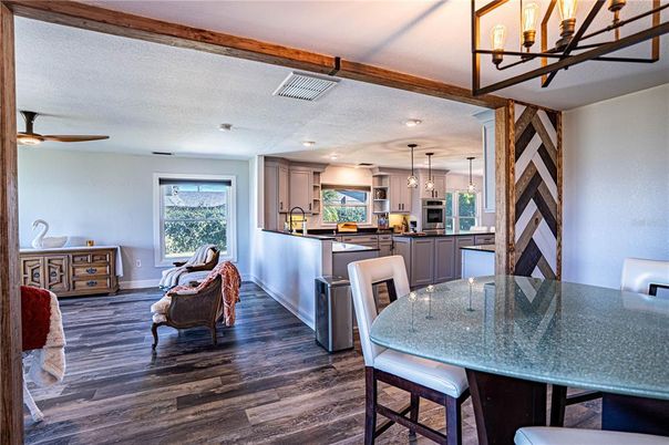 Dining room, Interior, Kitchen, Pendant Lights, Recessed Lighting, Wood Texture Flooring