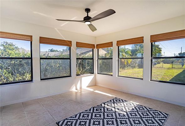 Empty room, Interior, Sun Room