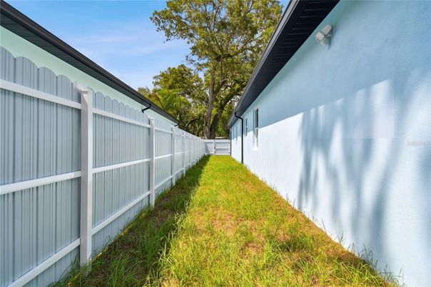 Backyard, Exterior